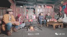 南通崇川天生港镇街道:情暖腊八添新岁 关爱银发送温暖